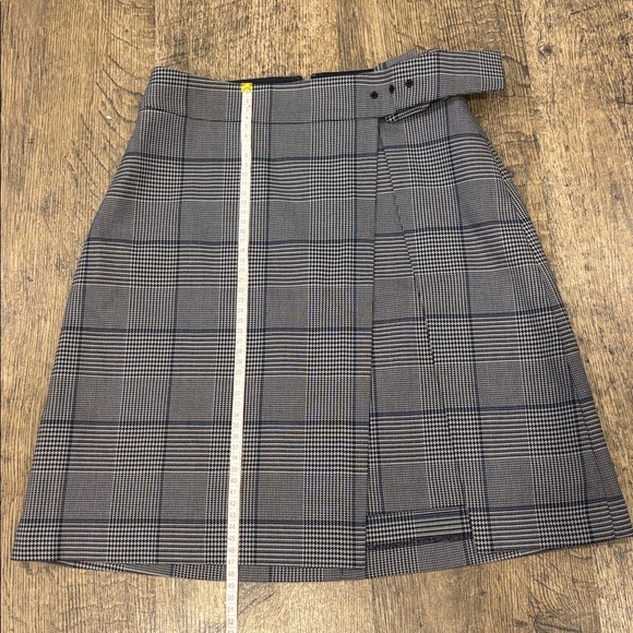 Club Monaco Plaid Belted Mini Skirt Grey Check Size 00 Work Office Preppy - Picture 7 of 8